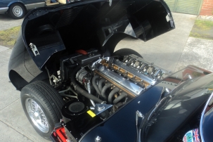 competition-specification-e-type-4-2-engine_2