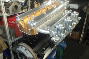 3-8-litre-e-type-concours